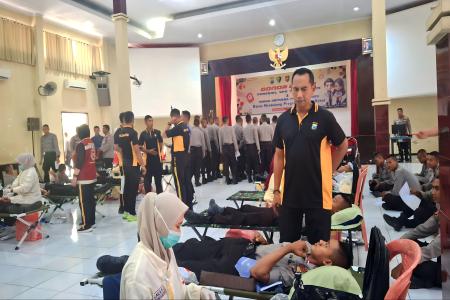 Misi Kemanusiaan SPN Polda Jatim Kumpu