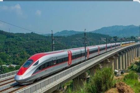 China Siap Bantu Fasilitasi Whoosh di