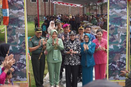 Berkat TMMD Akses Jalan KertomulyoBlor