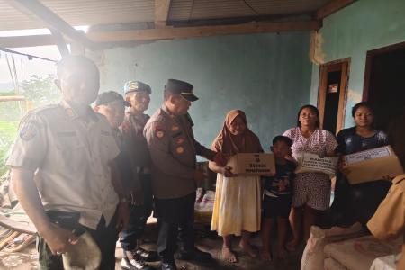 POLRES PASURUAN SALURKAN BANSOS UN